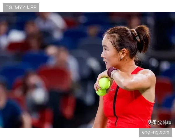 袁悦训练完直接去奢侈品店刷卡，这姐的日常比偶像剧还敢拍