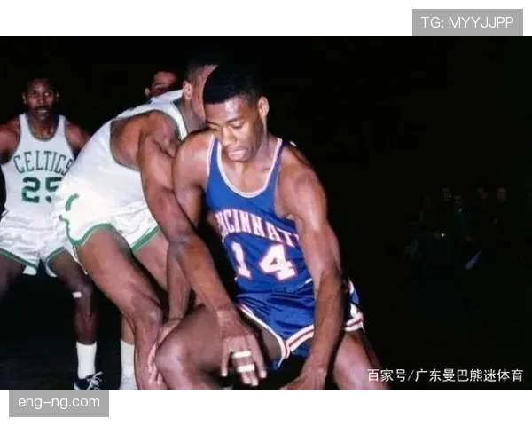 奥斯卡·罗伯特森突破与组织能力显著领先同期后卫提升球队攻防转换效率